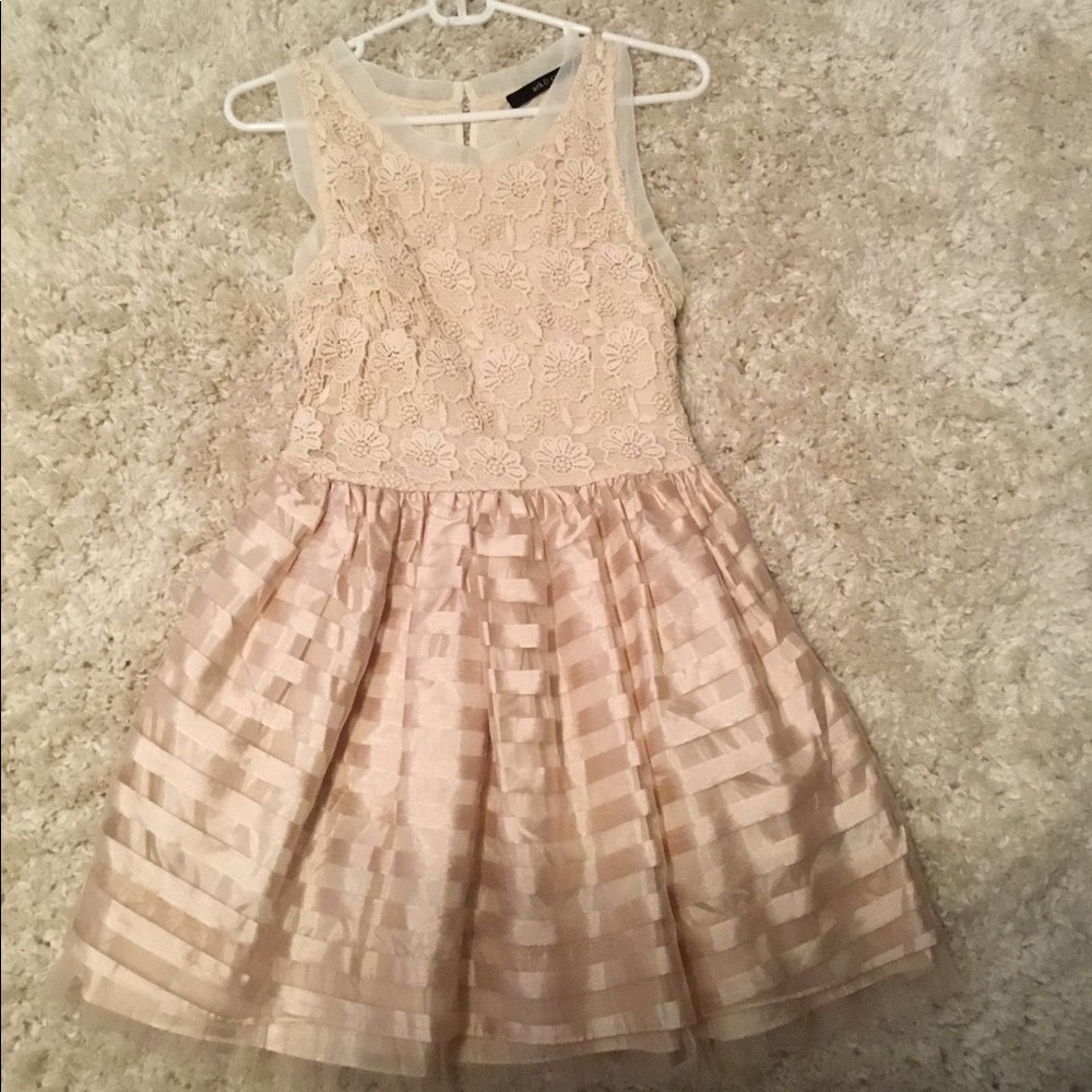 Ark &‎ Co. dress cream lace